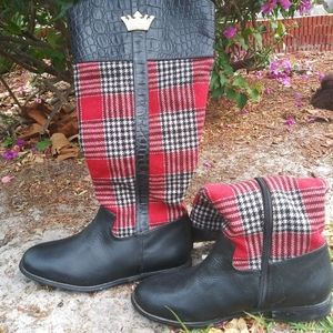 Design by Dee Ocleppo Boots